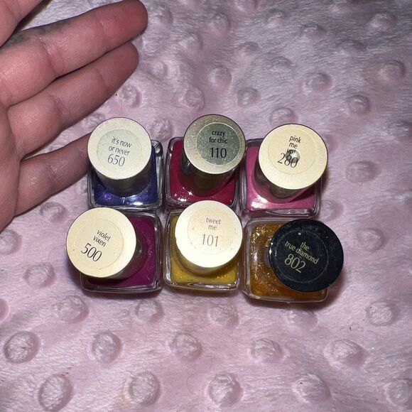 Loreal Nail polish Bundle 6 Bottles - Picture 3 of 3
